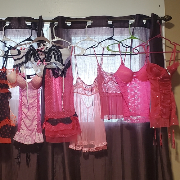 Lingerie - Picture 16 of 16